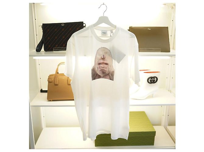 Burberry Herren T-Shirt mit kurzen Ärmeln aus Baumwolle in optischem Weiß mit Druck - Ansicht 21