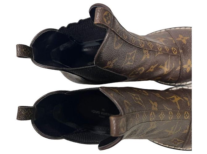 Louis Vuitton Botines Monogram Star Trail Castaño - vista 8