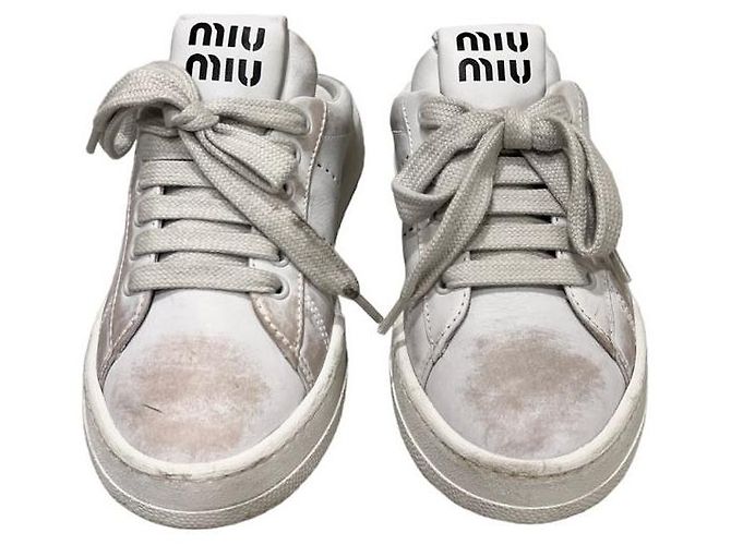 Miu Miu Sneakers in pelle sbiancata per donne bianche Bianco - vista 4