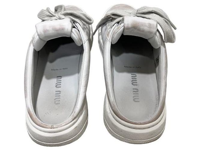 Miu Miu Sneakers in pelle sbiancata per donne bianche Bianco - vista 5