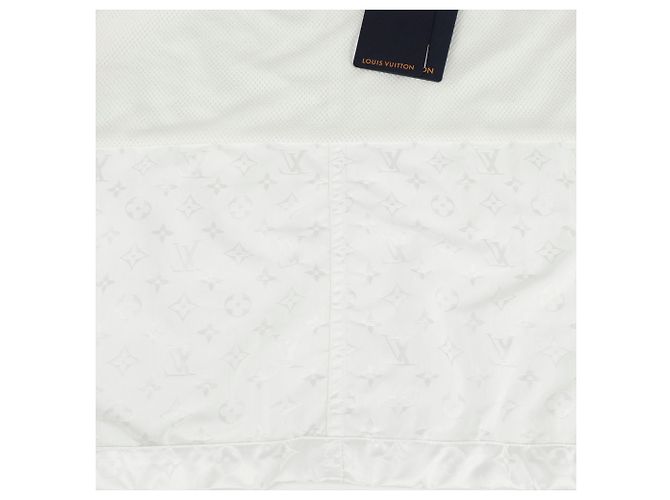 Louis Vuitton Kurze Parkajacke mit glänzendem Monogramm Größe Weiß - Ansicht 10