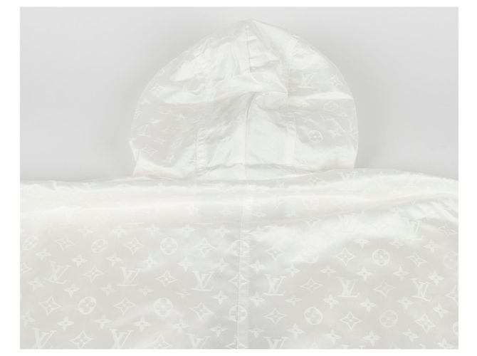 Louis Vuitton Kurze Parkajacke mit glänzendem Monogramm Größe Weiß - Ansicht 11