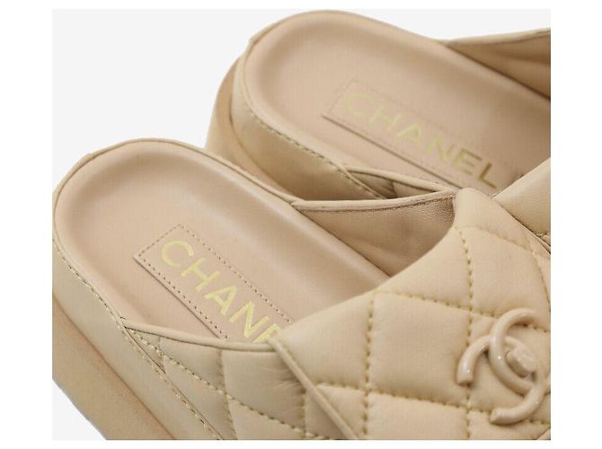 Chanel Sneakers Mule Trapuntate con Chiusura Beige Marrone - vista 7