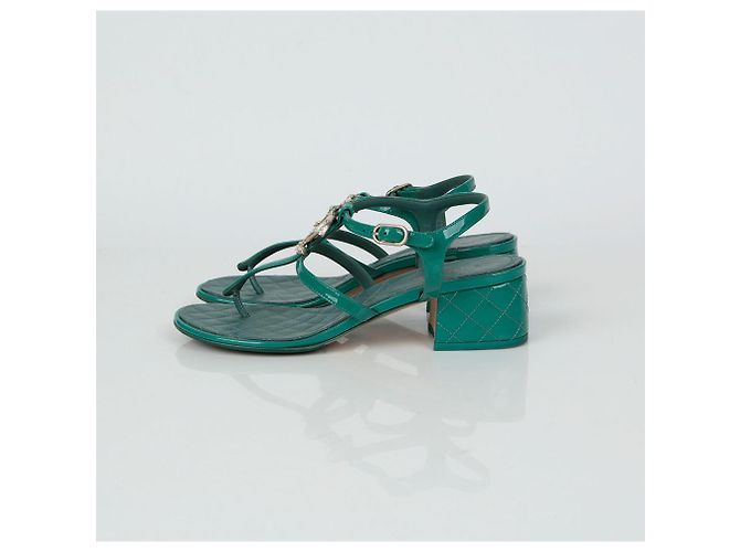 Chanel Sandali con cinturino logo CC Taglia Verde - vista 6
