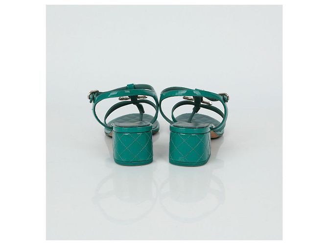 Chanel Sandali con cinturino logo CC Taglia Verde - vista 7