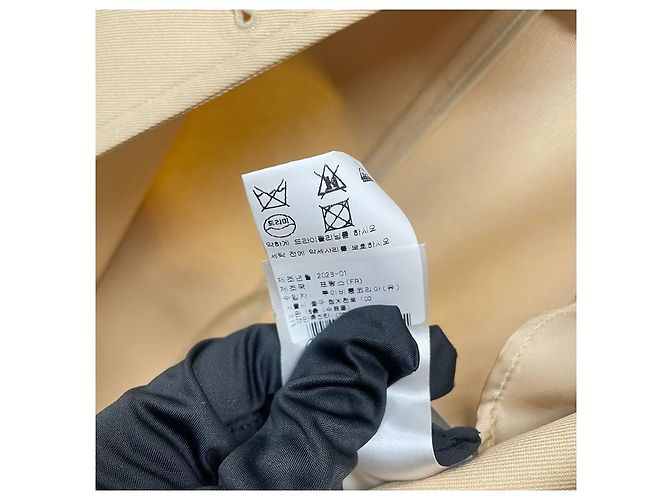 Louis Vuitton Trench coat con cuello y cinturón Castaño - vista 9