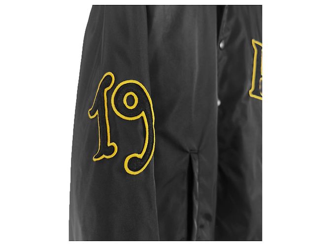 Prada Giacca Bomber Varsity in Re-Nylon con Patch Logo da Uomo Nera Nero - vista 7