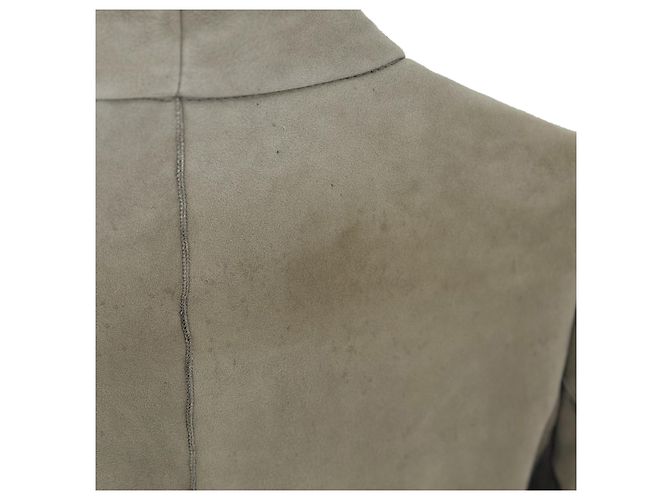 Casaco indispensável de shearling de pele de cordeiro e pele de raposa feminina Brunello Cucinelli - vista 8