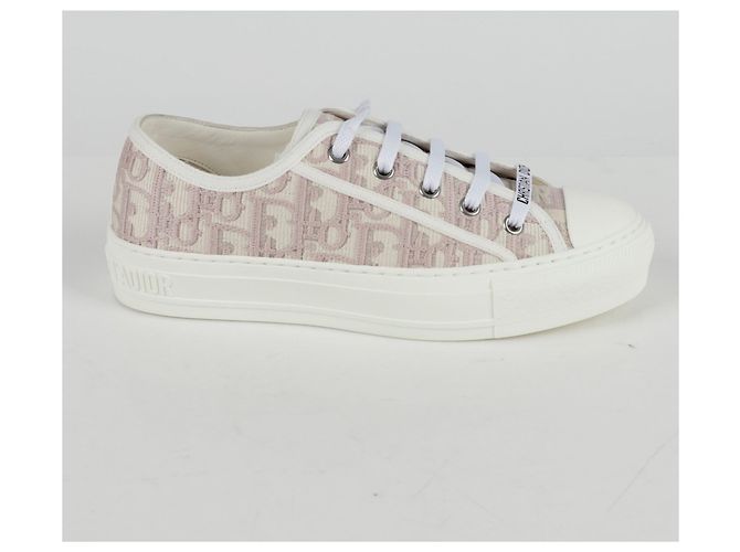 Dior Größe für Arbeit und Sneakers - Ansicht 2