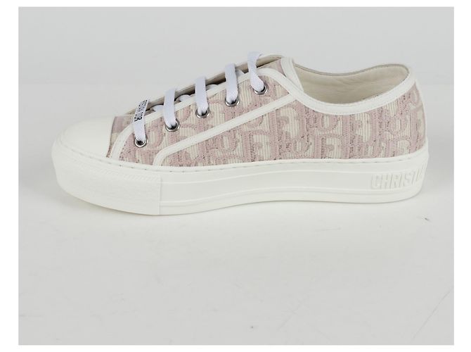 Dior Größe für Arbeit und Sneakers - Ansicht 3