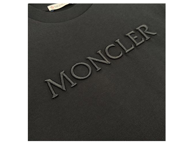 Damen T-Shirt mit Moncler Logo-Patch Schwarz - Ansicht 9