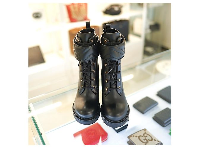 Gucci Botas de cuero acolchadas para mujer negras Negro - vista 4