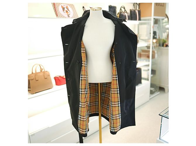 Burberry Trenchcoat aus Polyester Schwarz mit Kapuze Regenmantel - Ansicht 5