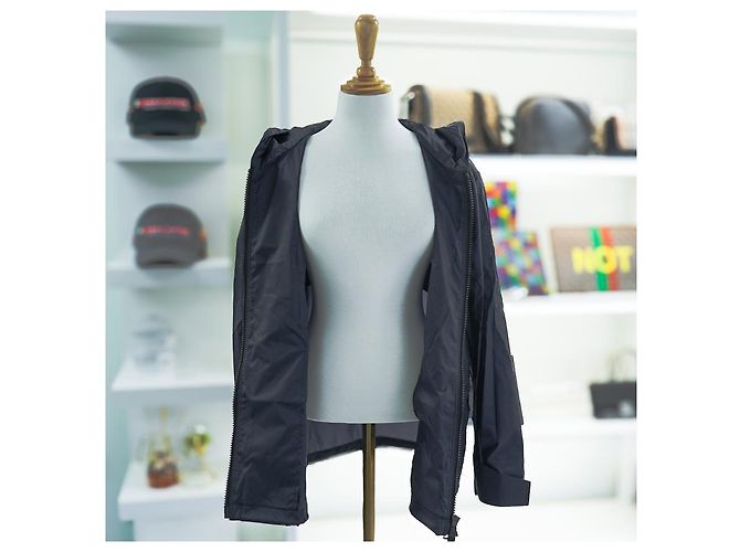 Burberry Giacca a vento con cappuccio da donna Winchester in nylon blu navy - vista 15