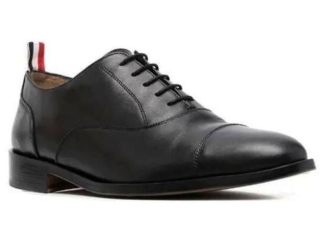 Thom Browne Scarpe Oxford in pelle di vitello con punta captoe Nero - vista 5
