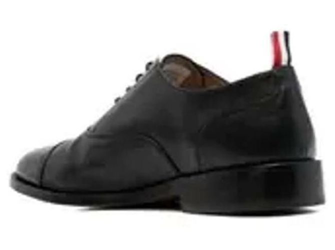 Thom Browne Scarpe Oxford in pelle di vitello con punta captoe Nero - vista 6