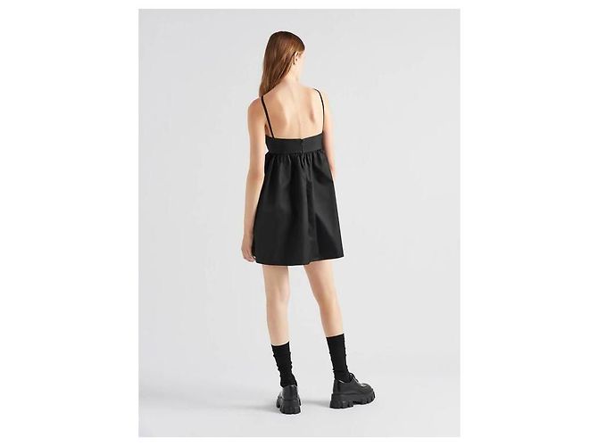 Double Prada Mini-Kleid aus recyceltem Nylon mit doppelter Tasche - Ansicht 8