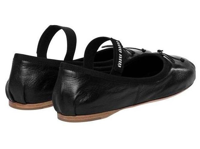 Miu Miu Zapatos Ballerina de Cuero - vista 4