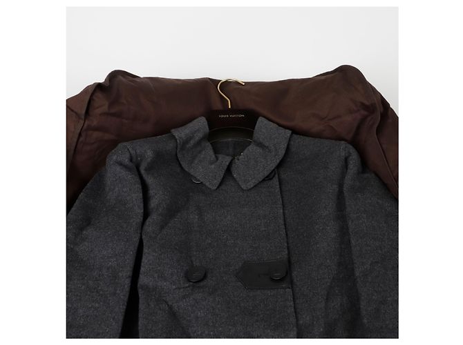 Louis Vuitton Double Coat Size Brown - view 3