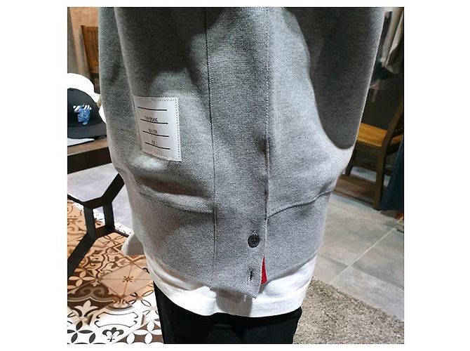 Thom Browne Asymmetric Armband Loopback Classic Sweatshirt Light Gray - view 23