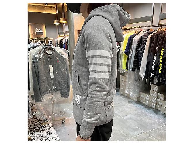 Thom Browne Giacca con cappuccio a righe diagonali classiche Marrone - vista 4
