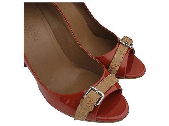 Hermès Décolleté aperti in vernice marrone rosso - vista 6