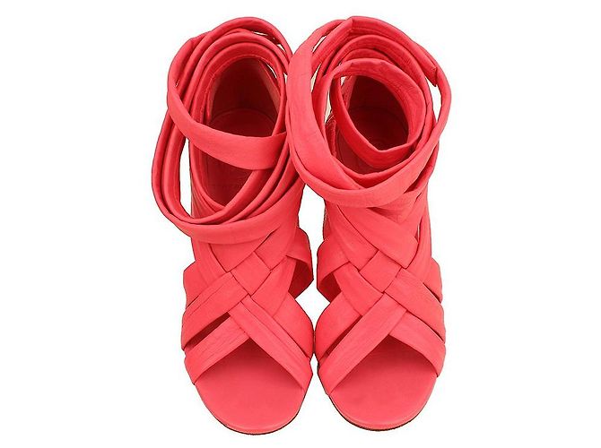 Tory Burch Sandali con tacco e cinturino in pelle rosa acceso - vista 2