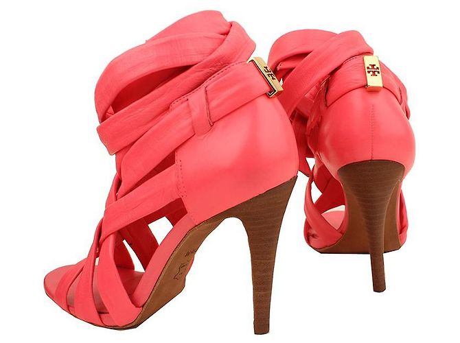 Tory Burch Sandali con tacco e cinturino in pelle rosa acceso - vista 5