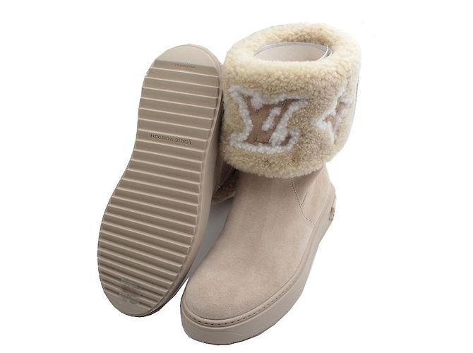 Louis Vuitton Botas de lana camel LV Castaño - vista 3