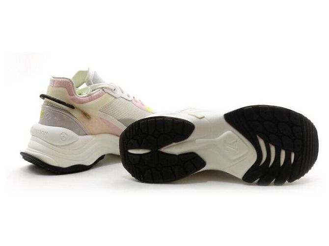 Louis Vuitton Sneakers Run Gray Marrone - vista 5