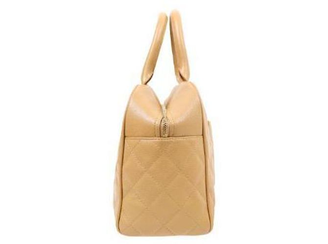 Chanel Bolso Bowling Big CC en Caviar Amarillo - vista 2