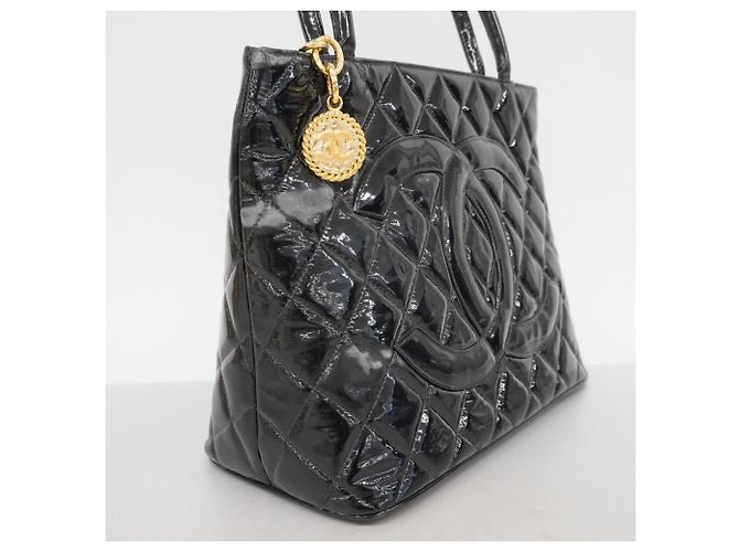 Timeless Borsa Tote Reissue di Chanel Nero - vista 2