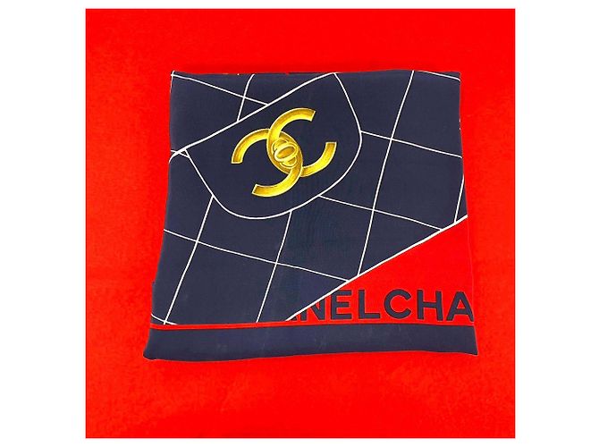 Foulard in seta Chanel Blue Classic Flap - vista 6