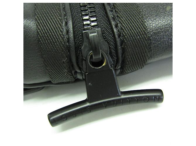 Messenger PM Dark Infinity Louis Vuitton M52176 Nero - vista 12
