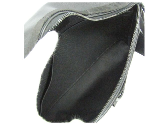Messenger PM Dark Infinity Louis Vuitton M52176 Nero - vista 3