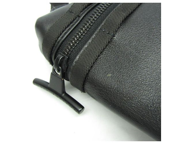 Messenger PM Dark Infinity Louis Vuitton M52176 Nero - vista 5