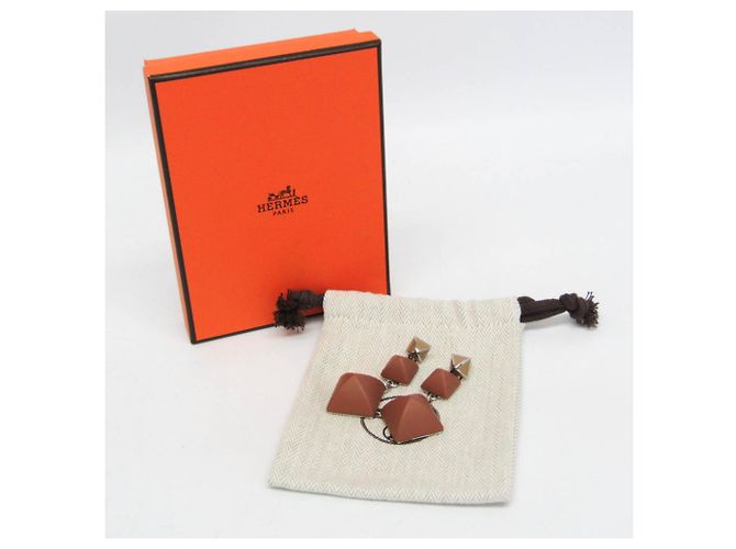 Orecchini in pelle e metallo Medor Gaine GM di Hermès Marrone - vista 2