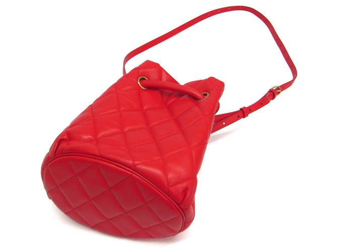 Everyday Borsa B Bucket di Balenciaga 600327 Rosso - vista 2