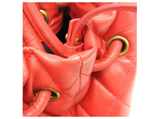 Everyday Borsa B Bucket di Balenciaga 600327 Rosso - vista 8