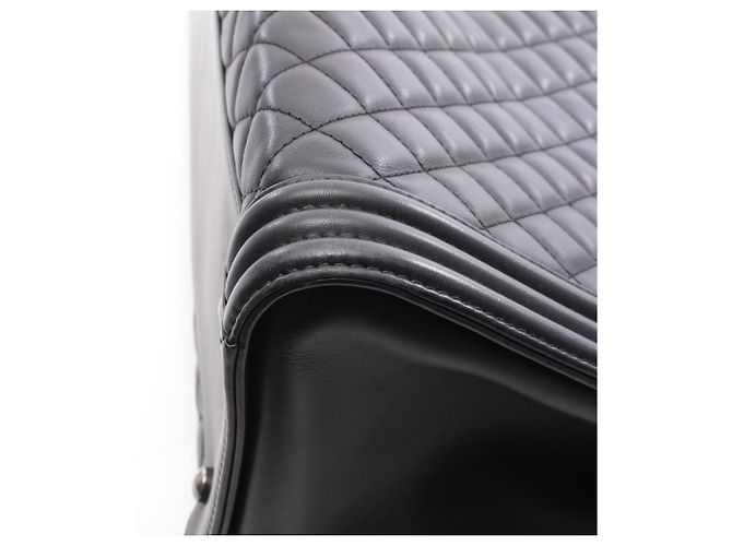 Chanel Boy große matelassierte Tote-Tasche Schwarz - Ansicht 6
