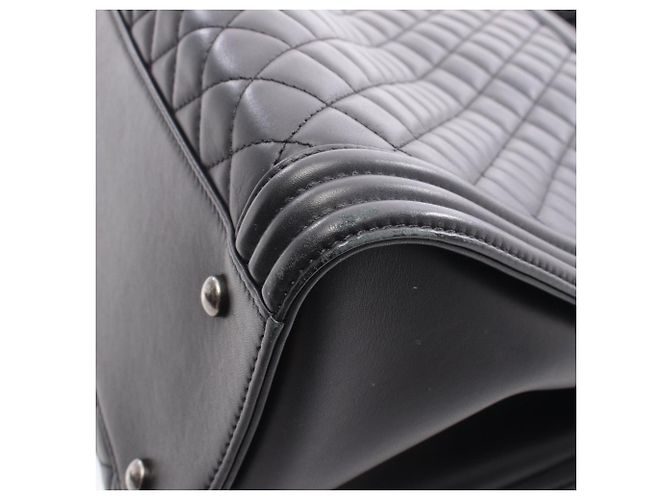 Chanel Boy große matelassierte Tote-Tasche Schwarz - Ansicht 9