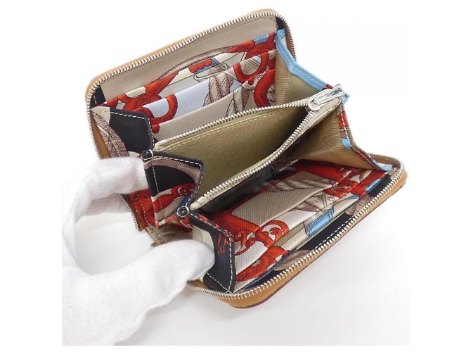 Silk In Billetera bi-fold de seda Hermès DELLA CAVALLERIA Dorado - vista 4