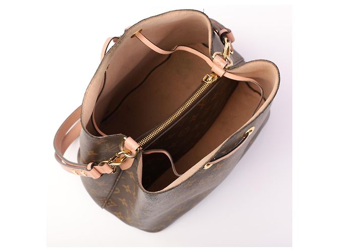 Néonoé Louis Vuitton NeoNoe MM Borsa a Secchiello Monogram Marrone - vista 4