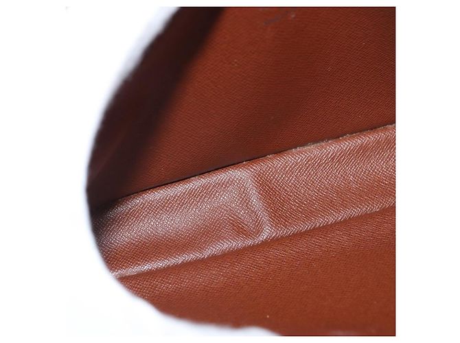 Louis Vuitton Pochette Marly Bandouliere Monogram Canvas Castaño - vista 5