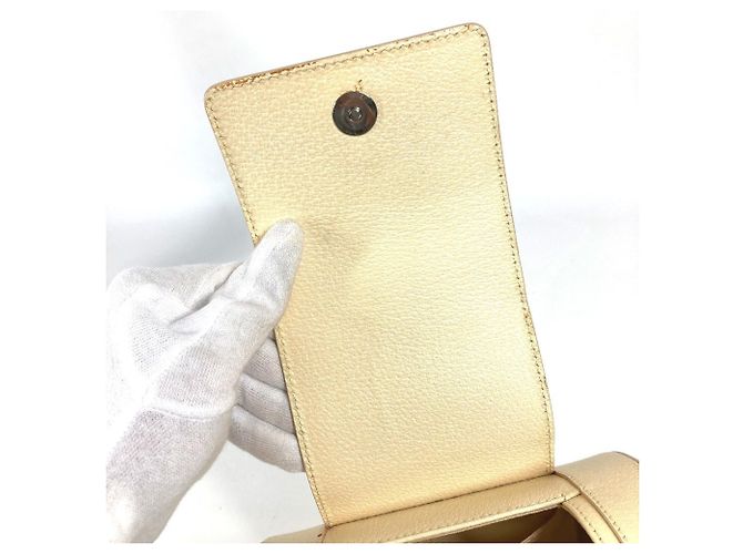 Bulgari Borsa a spalla a forma di tamburo con pattina logo BVLGARI B-ZERO1 Bianco - vista 10