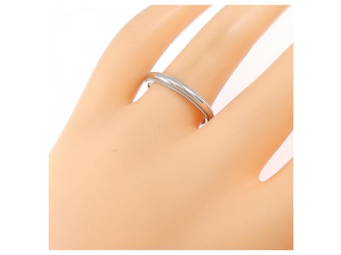Tiffany & Co Anello Milgrain Tiffany in Platino - vista 4