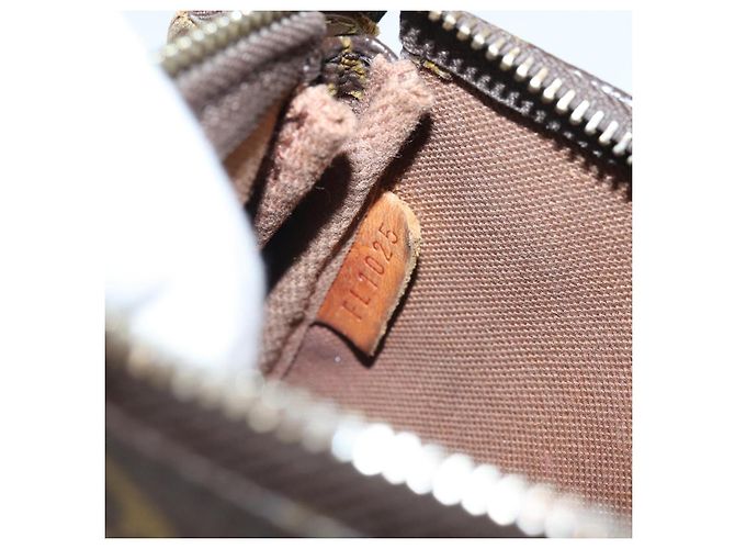 Multi Pochette Accessoires Tasche Louis Vuitton Monogramm-Canvas Klein Braun - Ansicht 7