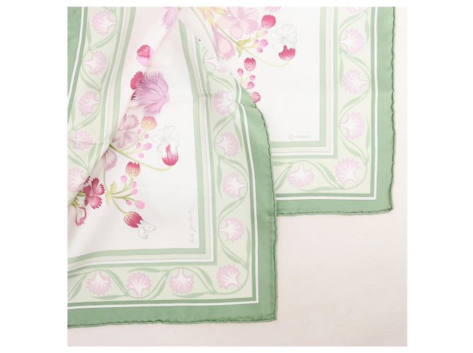 Fazzoletto Hermès Carré 90 "OEillets sauvages e altri Caryophyllees" in seta verde - vista 3