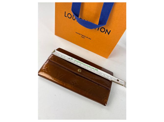 Vintage Louis Vuitton Vernis Leather Wallet Brown - view 4