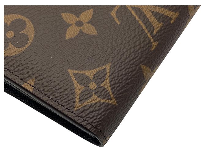 Louis Vuitton Brown / Tan Monogram Canvas Sarah Wallet - view 8